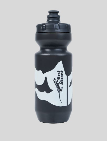 First Ascent Ridge Waterbottle 600ml in grey colourway with mountain print